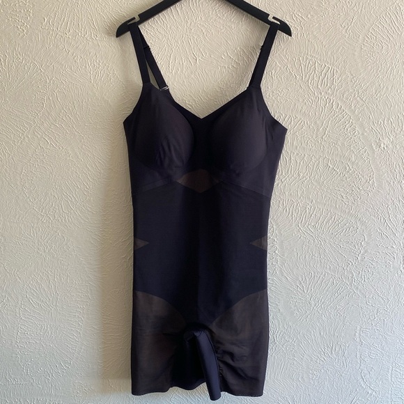 NEW Honeylove SuperPower Mid Thigh Short Bodysuit, Black Runway Size XL - Picture 8 of 15